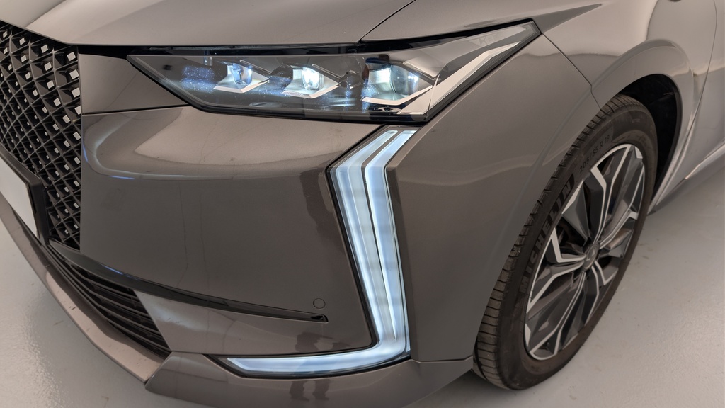 Ds DS4 Hybride 145 e-DCT6 Etoile – Alcantara