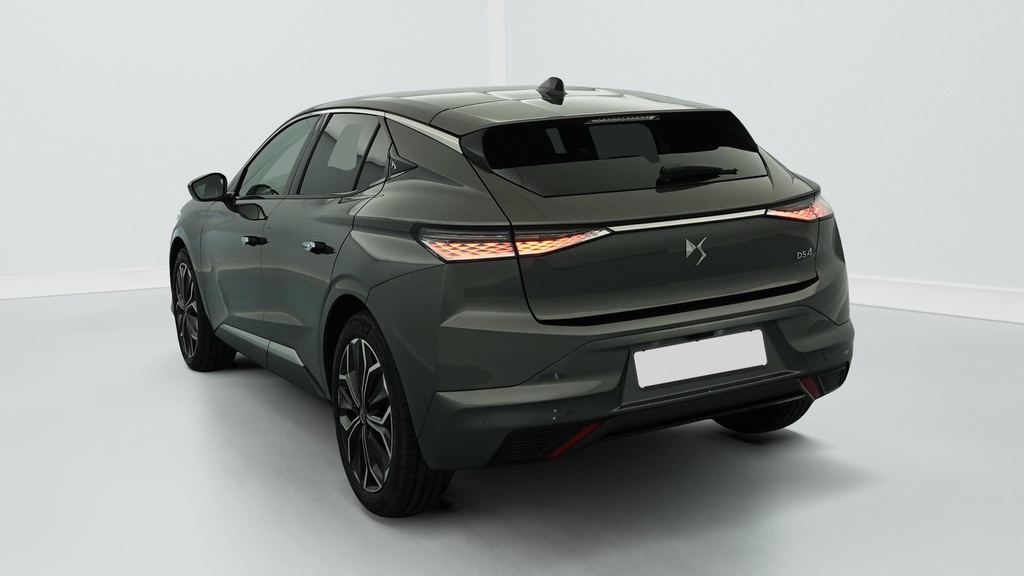 Ds DS4 Hybride 145 e-DCT6 Etoile – Alcantara