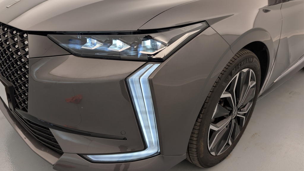 Ds DS4 Hybride 145 e-DCT6 Etoile – Alcantara