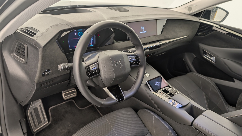 Ds DS4 Hybride 145 e-DCT6 Etoile – Alcantara