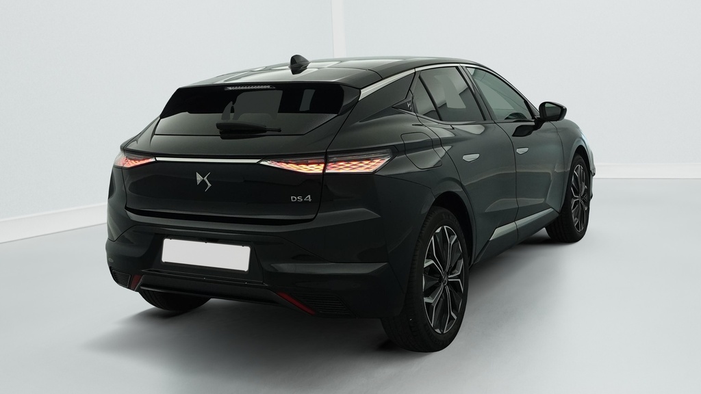 Ds DS4 Hybride 145 e-DCT6 Etoile – Alcantara