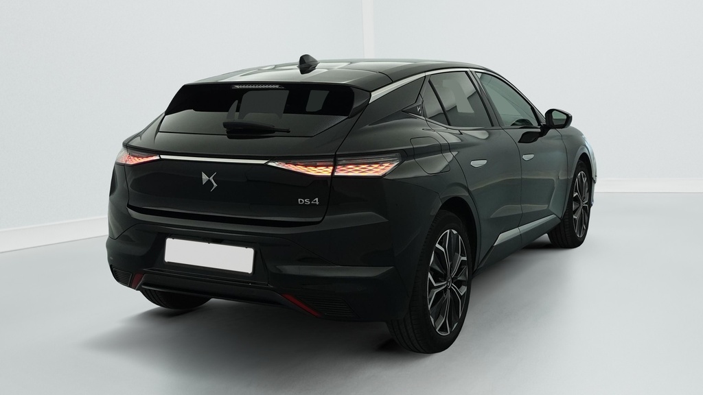 Ds DS4 Hybride 145 e-DCT6 Etoile – Alcantara