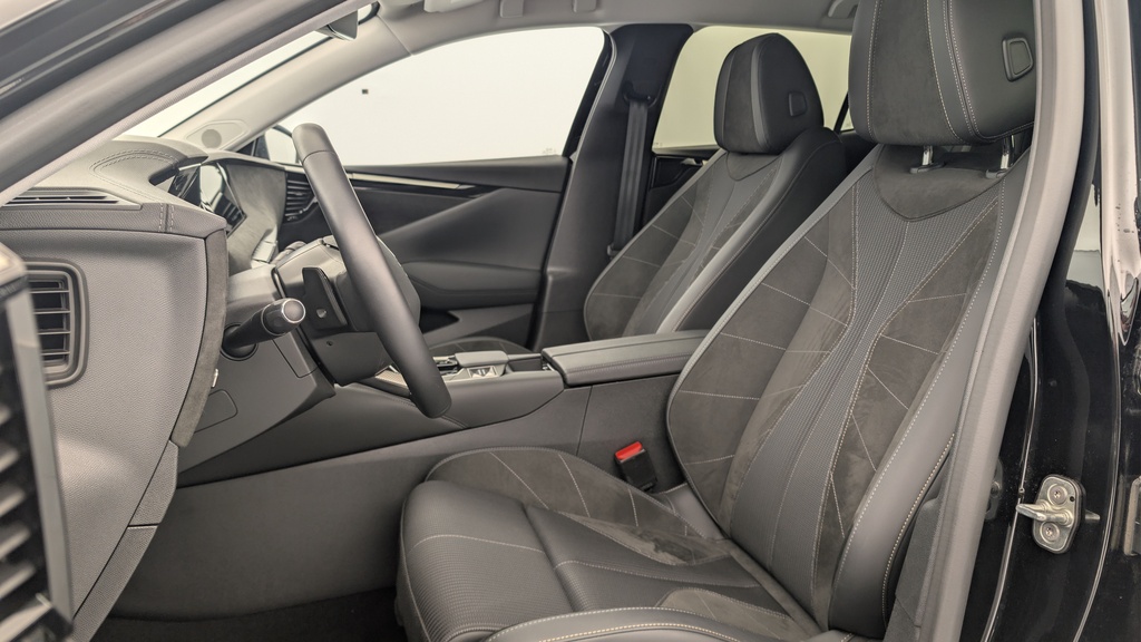 Ds DS4 Hybride 145 e-DCT6 Etoile – Alcantara