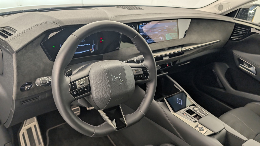 Ds DS4 Hybride 145 e-DCT6 Etoile – Alcantara