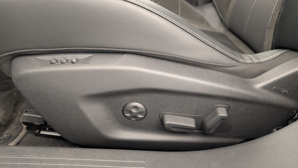 Ds DS4 Hybride 145 e-DCT6 Etoile – Alcantara