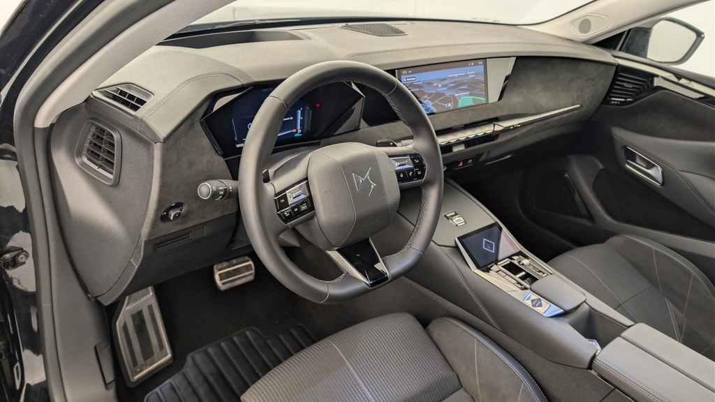 Ds DS4 Hybride 145 e-DCT6 Etoile – Alcantara