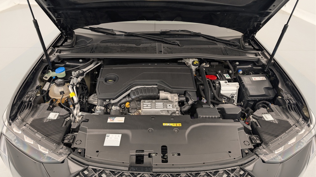 Ds DS4 Hybride 145 e-DCT6 Etoile – Alcantara