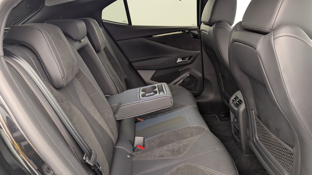 Ds DS4 Hybride 145 e-DCT6 Etoile – Alcantara