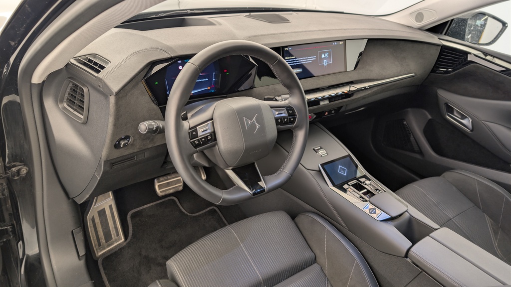 Ds DS4 Hybride 145 e-DCT6 Etoile – Alcantara