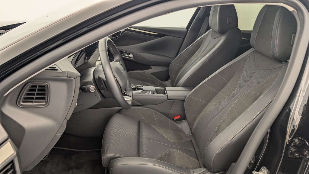 Ds DS4 Hybride 145 e-DCT6 Etoile – Alcantara