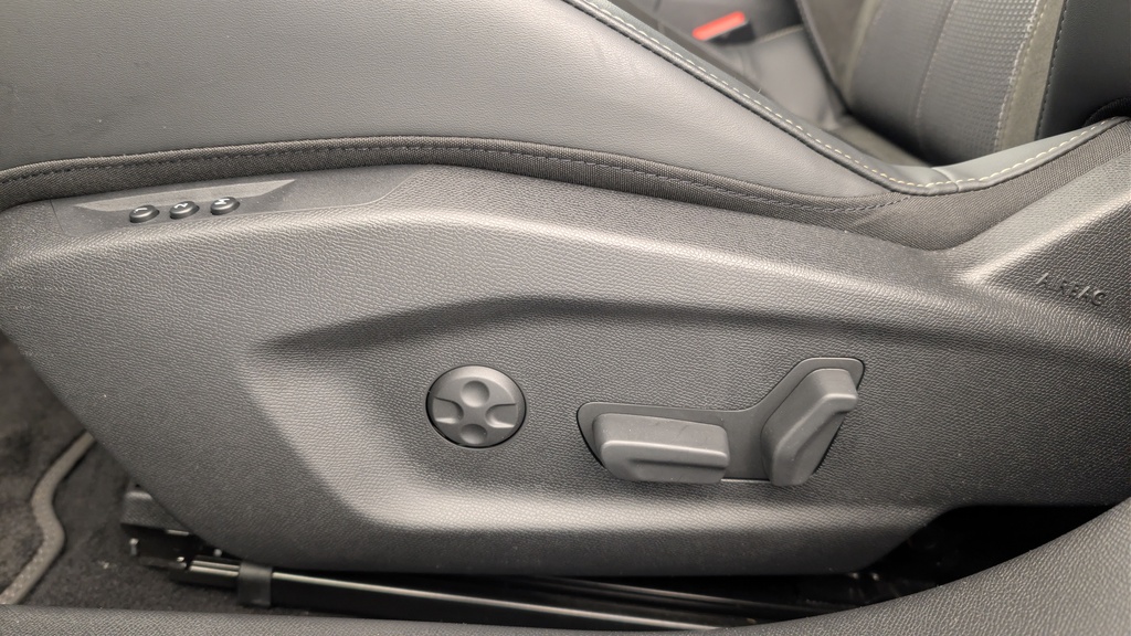Ds DS4 Hybride 145 e-DCT6 Etoile – Alcantara