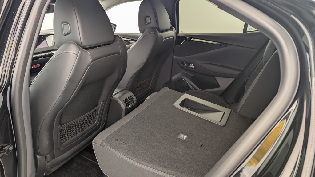 Ds DS4 Hybride 145 e-DCT6 Etoile – Alcantara