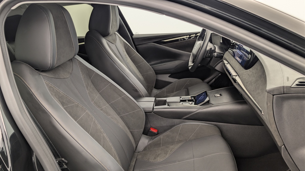 Ds DS4 Hybride 145 e-DCT6 Etoile – Alcantara