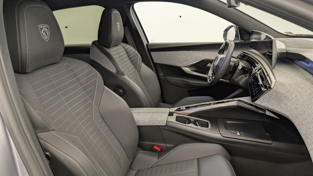 Peugeot 3008 Hybrid 145 e-DCS6 GT