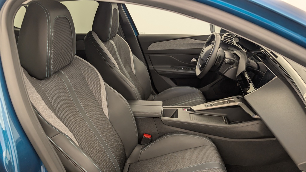 Peugeot 408 Hybrid 145 e-DCS6 Allure
