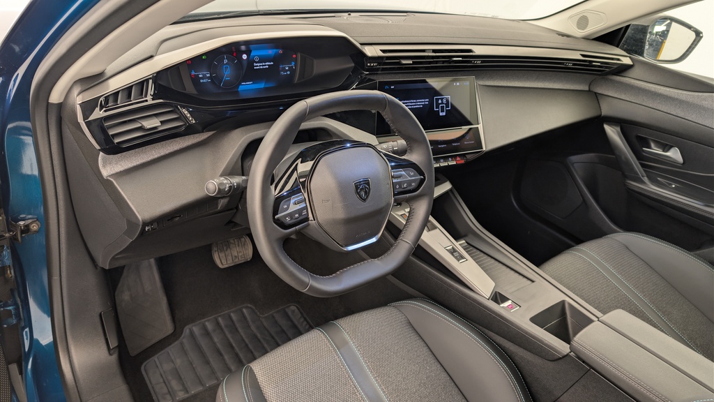Peugeot 408 Hybrid 145 e-DCS6 Allure