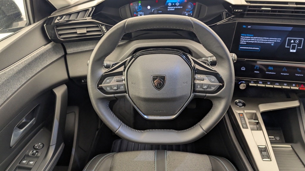 Peugeot 408 Hybrid 145 e-DCS6 Allure