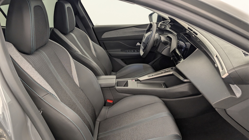 Peugeot 408 Hybrid 145 e-DCS6 Allure