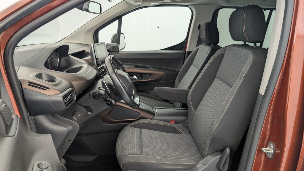 Peugeot Rifter Standard BlueHDi 130 S&S EAT8 GT Line