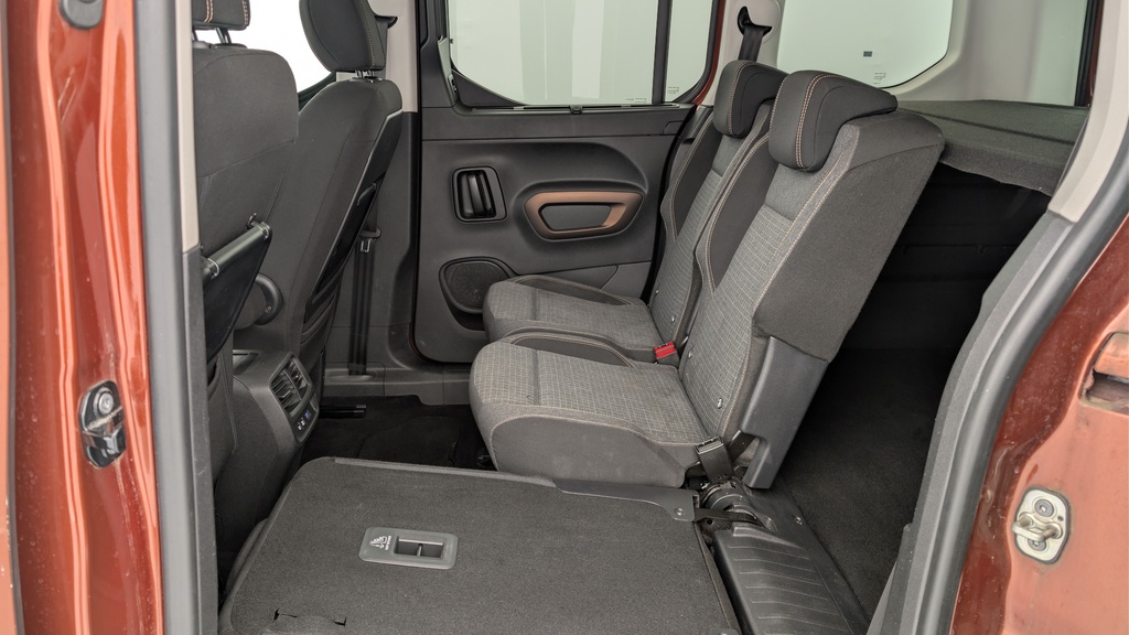 Peugeot Rifter Standard BlueHDi 130 S&S EAT8 GT Line