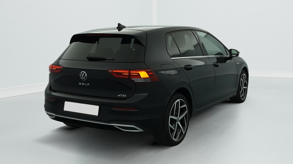 Volkswagen GOLF 8 1.5 ETSI OPF 130 DSG7 STYLE