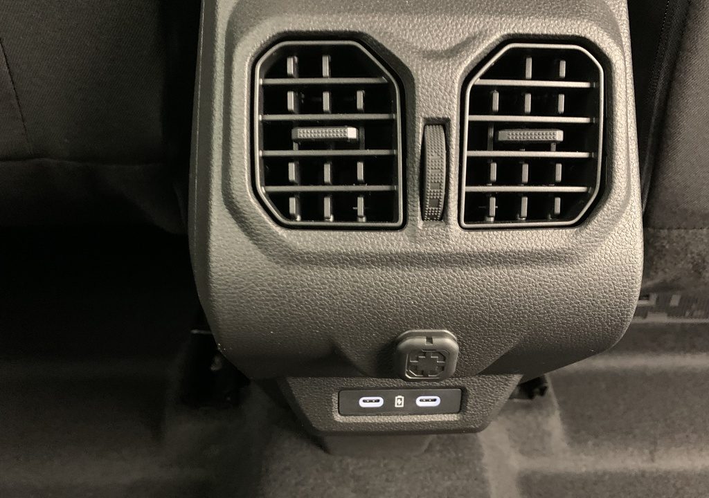 Dacia BIGSTER Mild Hybrid 140 Expression