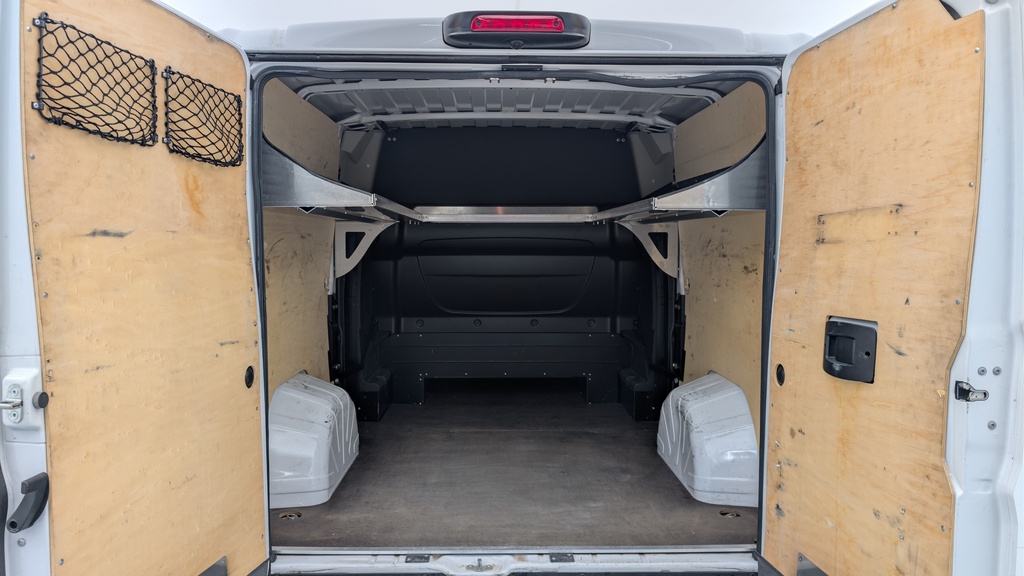 Peugeot BOXER FOURGON CABINE APPRONFONDIE 3.3 T L2H1 BLUEHDI 140 S&S BVM6