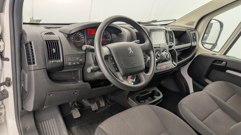 Peugeot BOXER FOURGON CABINE APPRONFONDIE 3.3 T L2H1 BLUEHDI 140 S&S BVM6