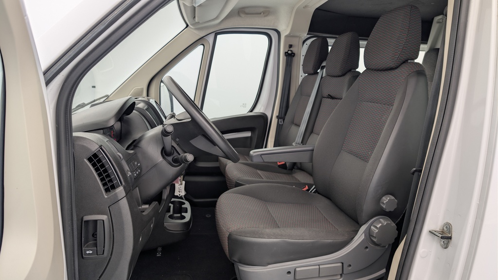 Peugeot BOXER FOURGON CABINE APPRONFONDIE 3.3 T L2H1 BLUEHDI 140 S&S BVM6