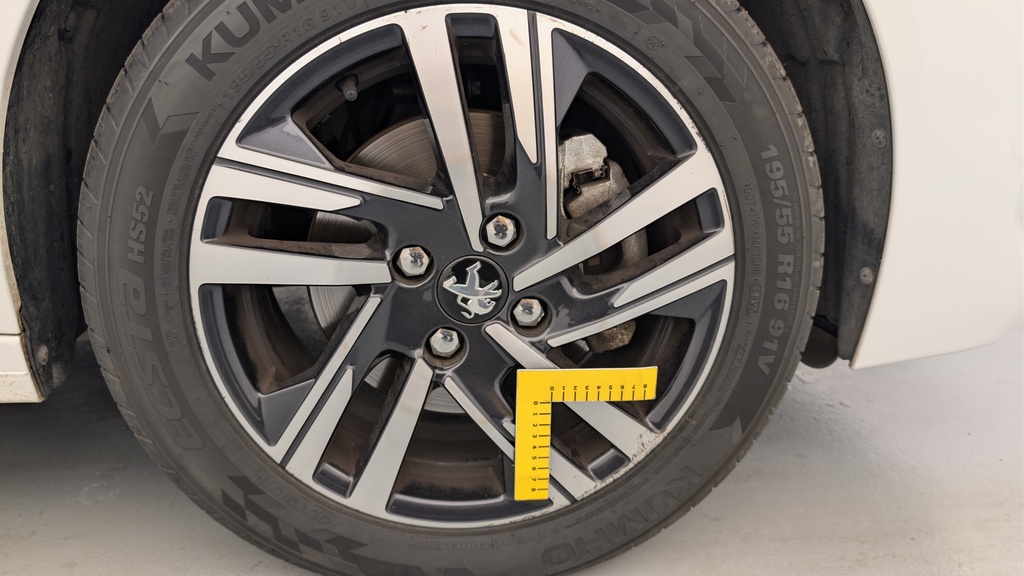 Peugeot 208 BLUEHDI 100 S&S BVM6 ALLURE BUSINESS