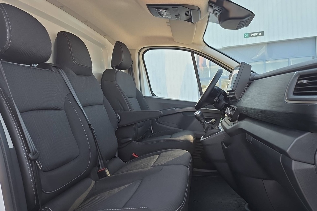Nissan PRIMASTAR FOURGON L2H1 3T1 2.0 DCI 150 S/S BVM N-CONNECTA