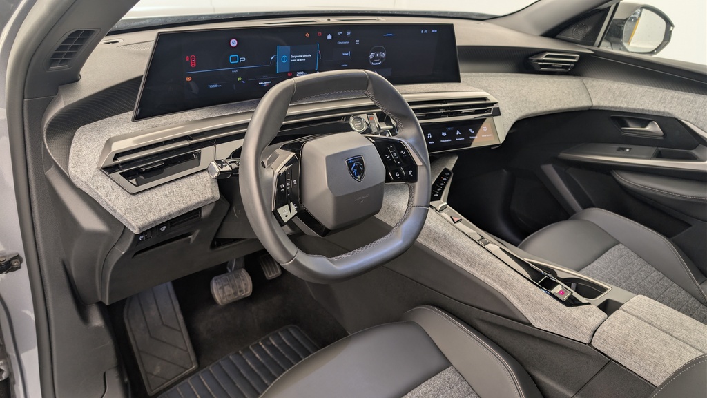 Peugeot 5008 Hybrid 136 e-DCS6 Allure