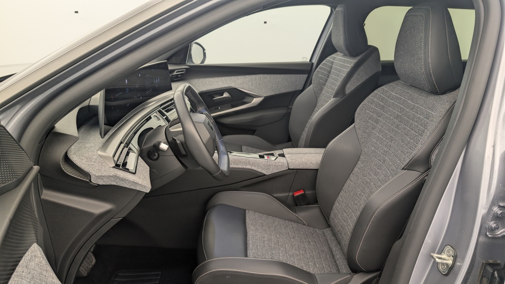 Peugeot 5008 Hybrid 136 e-DCS6 Allure