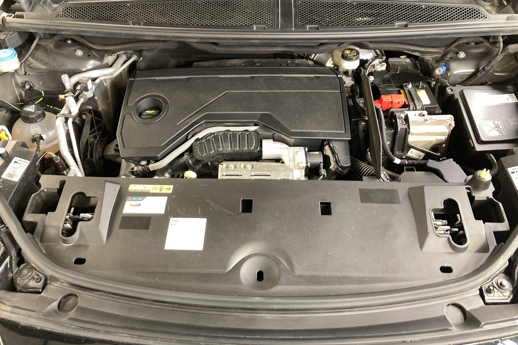 Peugeot 5008 Hybrid 136 e-DCS6 Allure