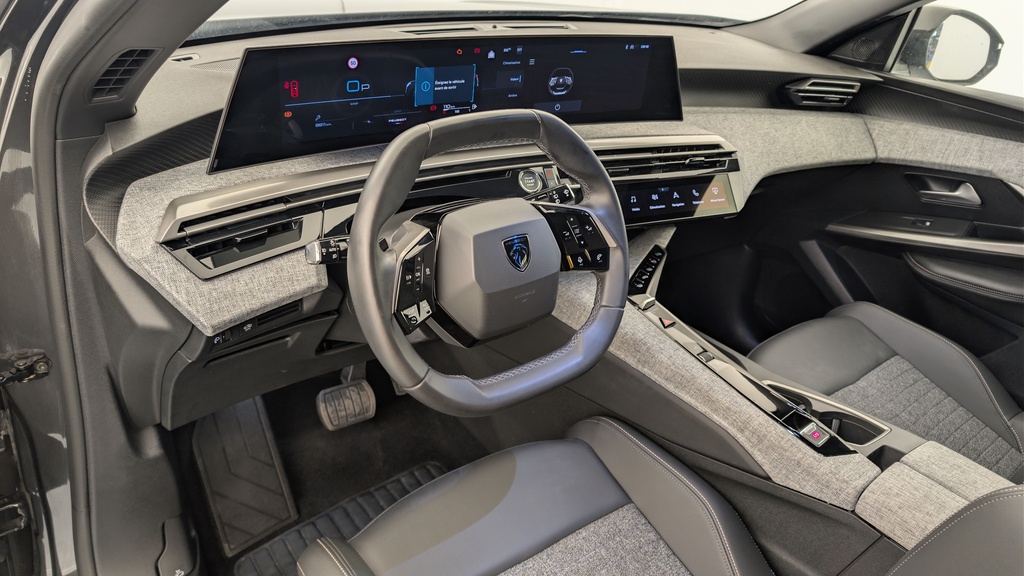 Peugeot 5008 HYBRID 145 CH E-DCS6 ALLURE