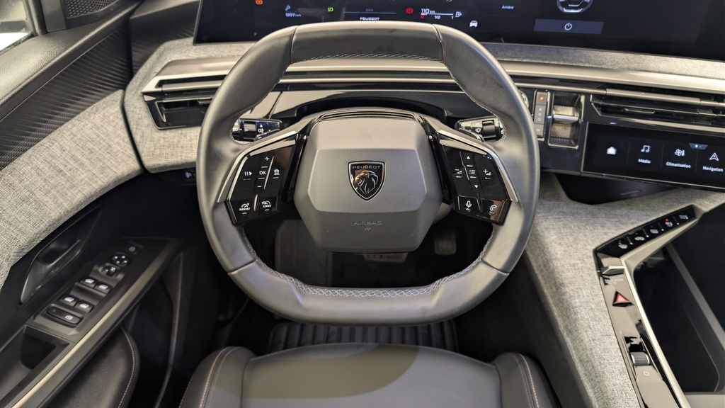 Peugeot 5008 HYBRID 145 CH E-DCS6 ALLURE