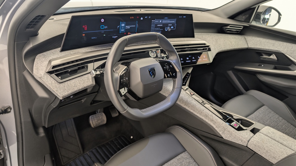 Peugeot 5008 HYBRID 145 CH E-DCS6 ALLURE
