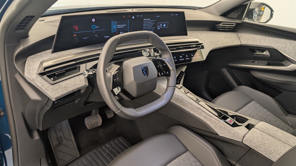 Peugeot 5008 HYBRID 145 CH E-DCS6 ALLURE