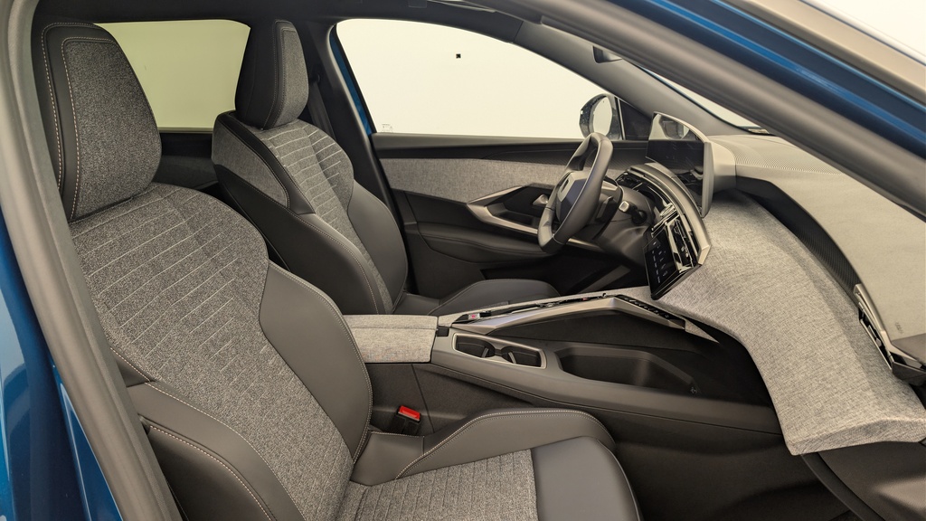 Peugeot 5008 HYBRID 145 CH E-DCS6 ALLURE