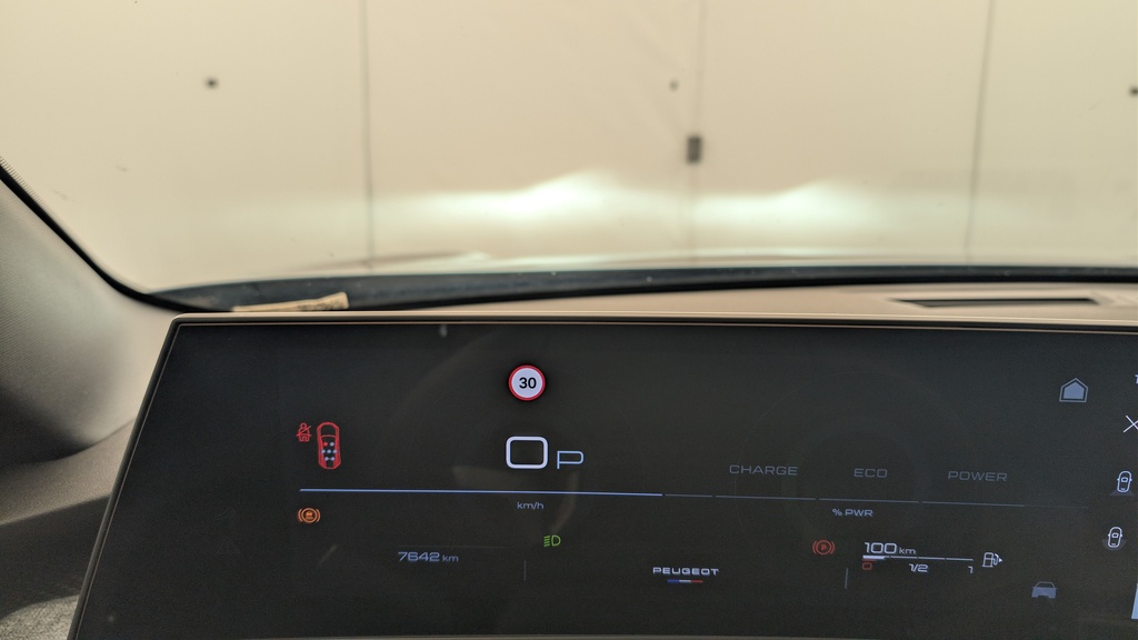 Peugeot 5008 HYBRID 145 CH E-DCS6 ALLURE