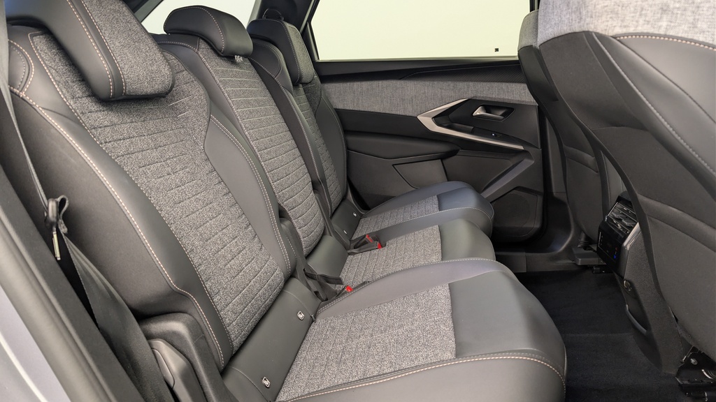 Peugeot 5008 HYBRID 145 CH E-DCS6 ALLURE