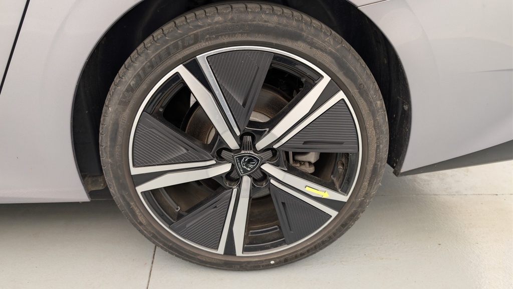 Peugeot 308 SW PHEV 225 e-EAT8 GT