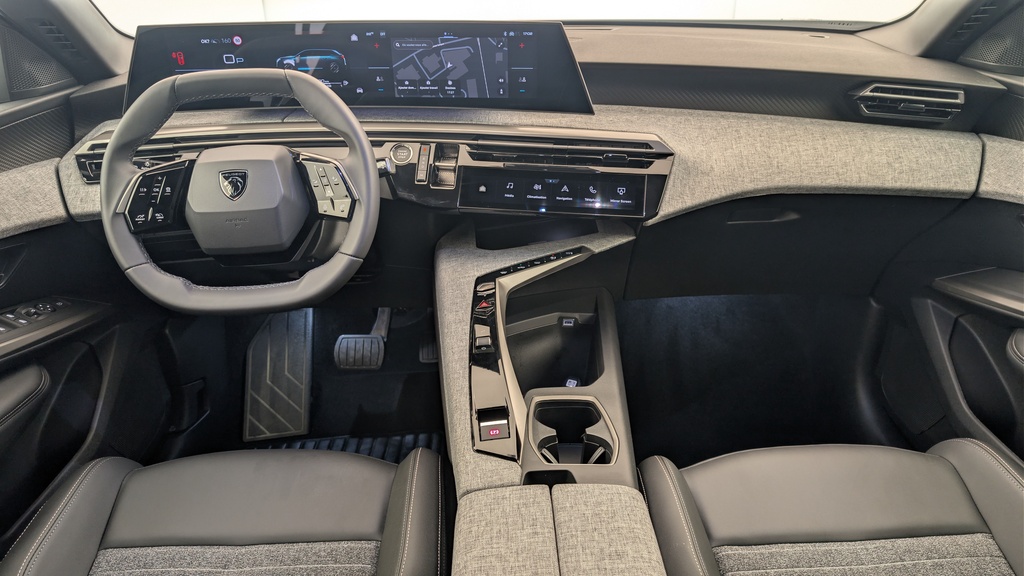 Peugeot 5008 HYBRID 145 CH E-DCS6 ALLURE