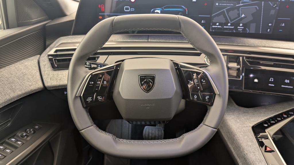 Peugeot 5008 HYBRID 145 CH E-DCS6 ALLURE