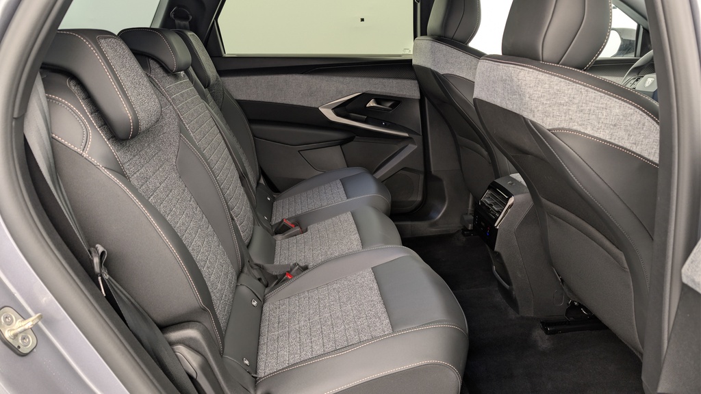 Peugeot 5008 HYBRID 145 CH E-DCS6 ALLURE
