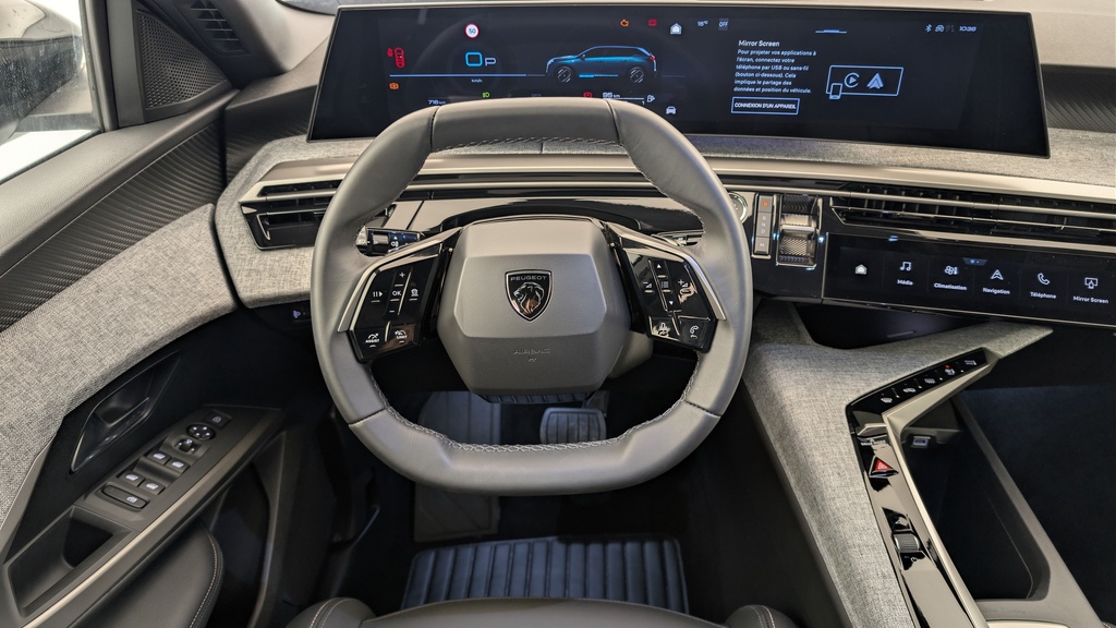 Peugeot 5008 HYBRID 145 CH E-DCS6 ALLURE