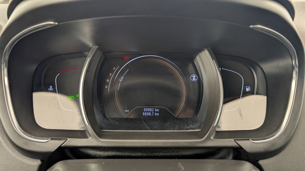 Renault Scenic IV Business BLUE DCI 120 EDC – 21 BUSINESS