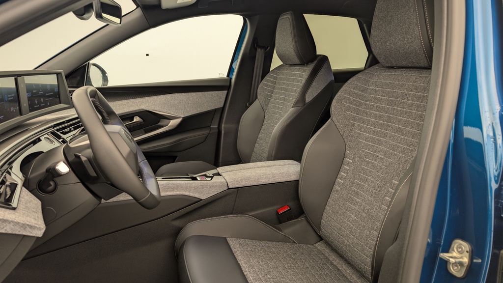 Peugeot 3008 Hybrid 145 e-DCS6 Allure
