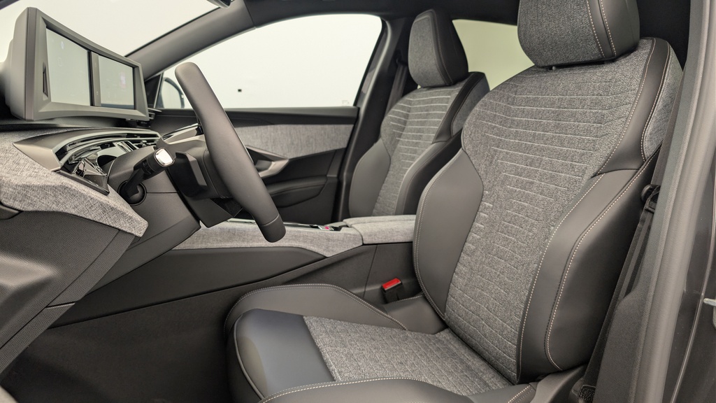 Peugeot 3008 Hybrid 145 e-DCS6 Allure