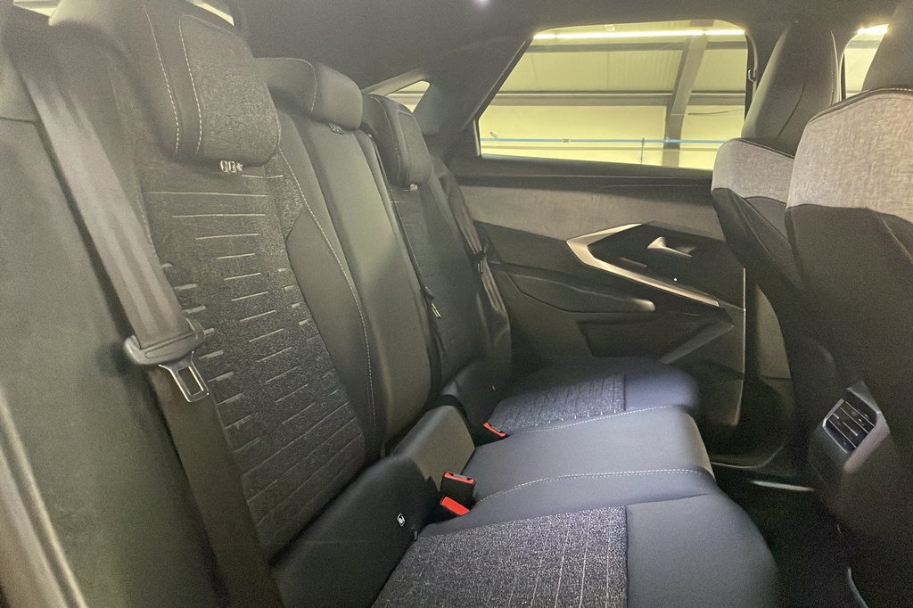 Peugeot 3008 Hybrid 145 e-DCS6 Allure